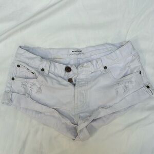 ONE X ONETEASPOON White Shorts